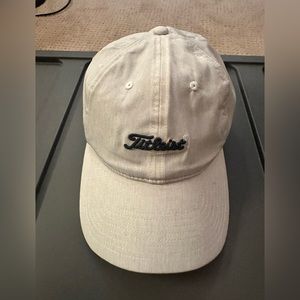womens Titleist adjustable cap NWT